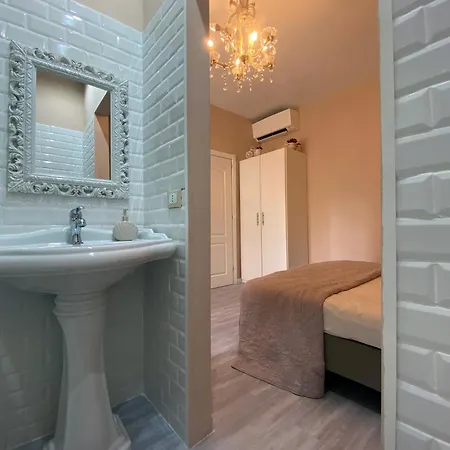 In Pieno Centro A Apartment Trient