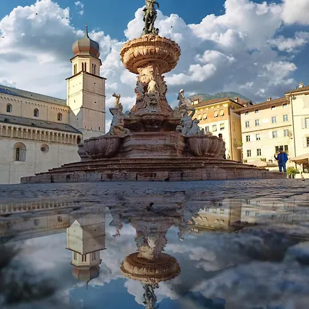 In Pieno Centro A Apartment Trient